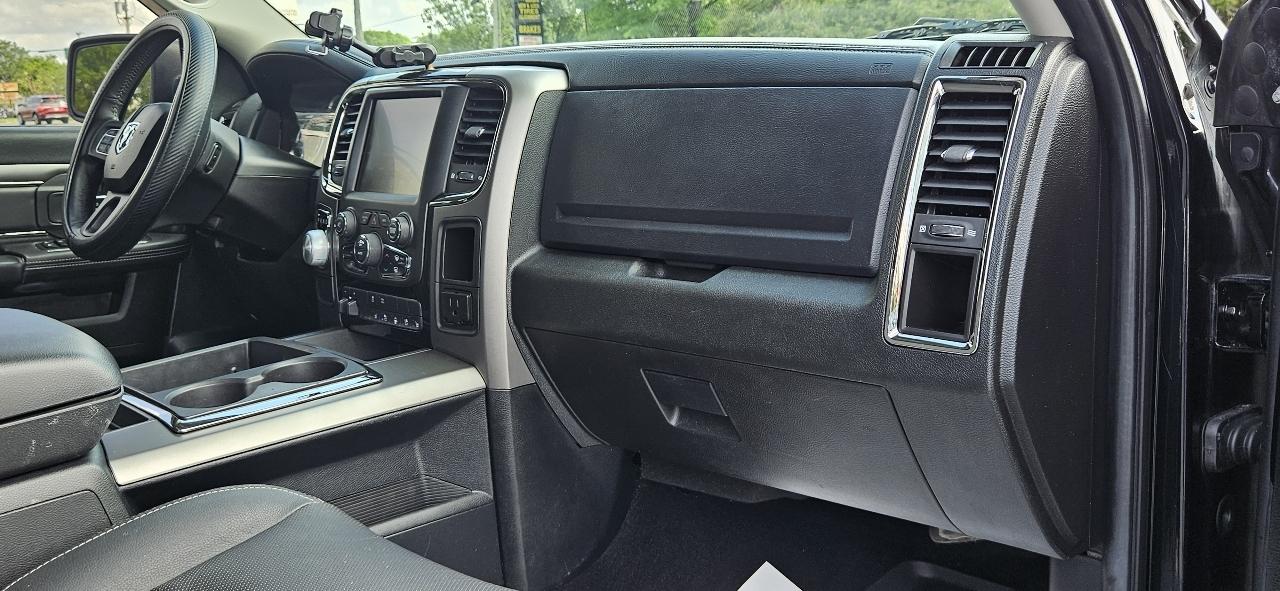 RAM 1500 2WD Crew Cab 140.5" Sport 2014