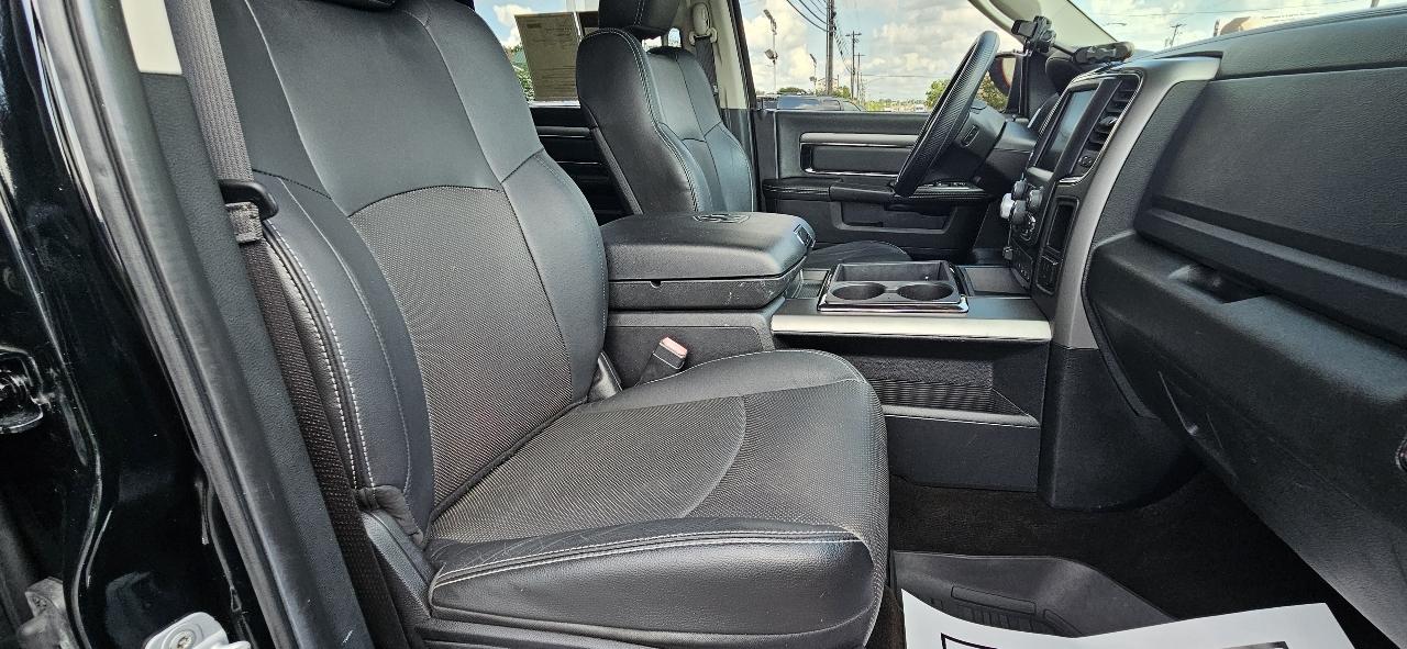 RAM 1500 2WD Crew Cab 140.5" Sport 2014
