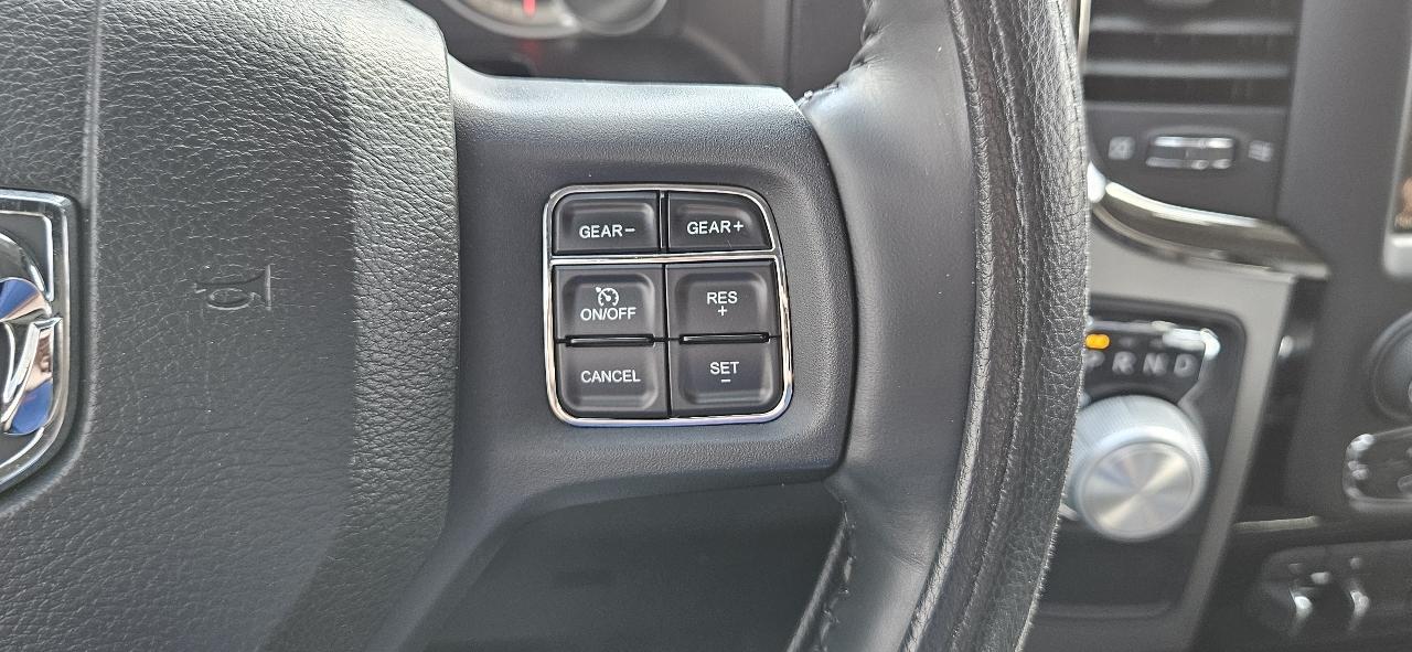 RAM 1500 2WD Crew Cab 140.5" Sport 2014