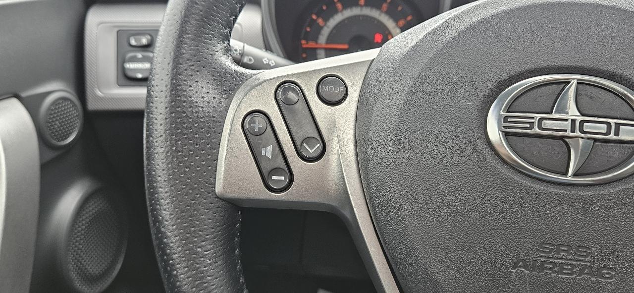 Scion tC 2dr HB Man (Natl) 2015