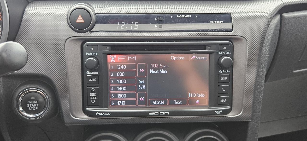 Scion tC 2dr HB Man (Natl) 2015