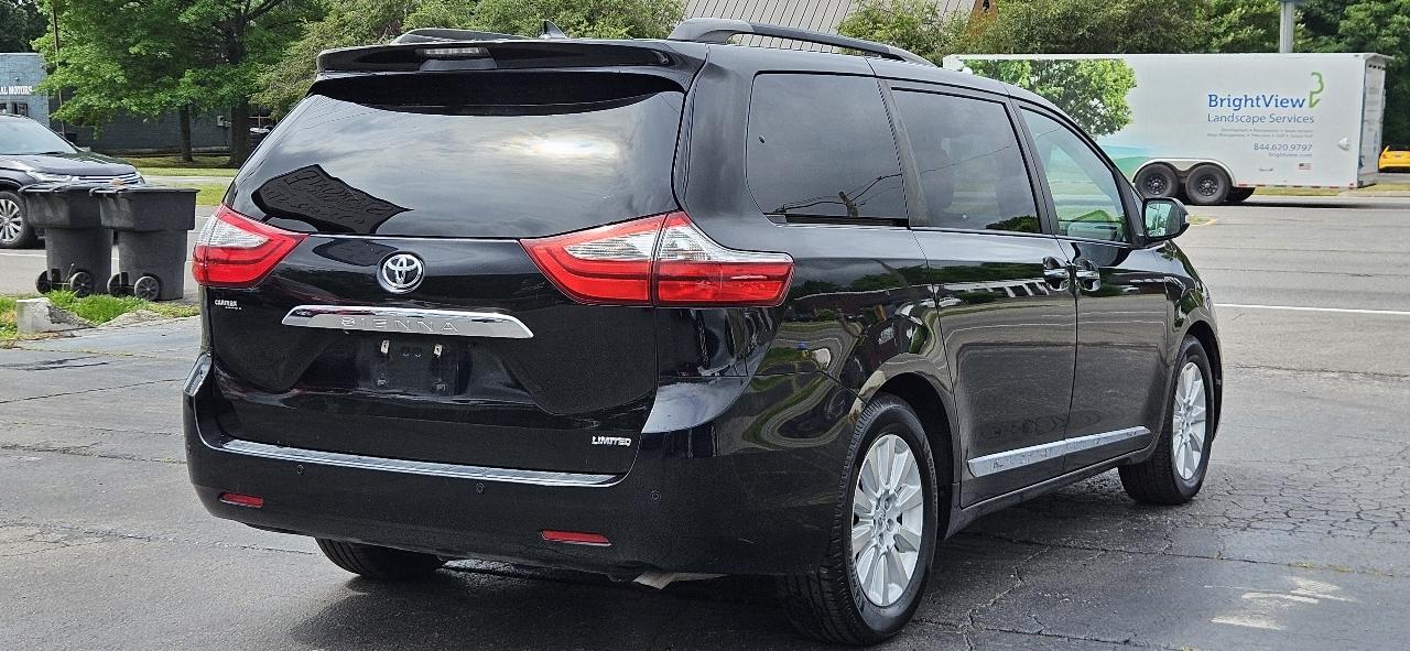 Toyota Sienna Limited Premium 7-Passenger 2015