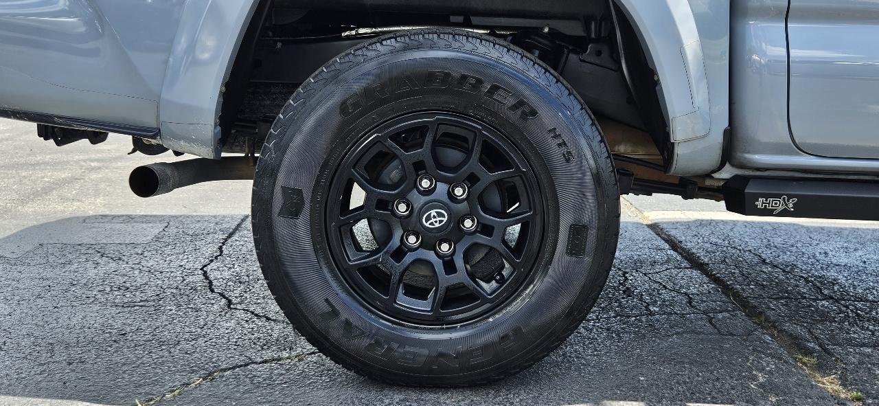 Toyota Tacoma  2021