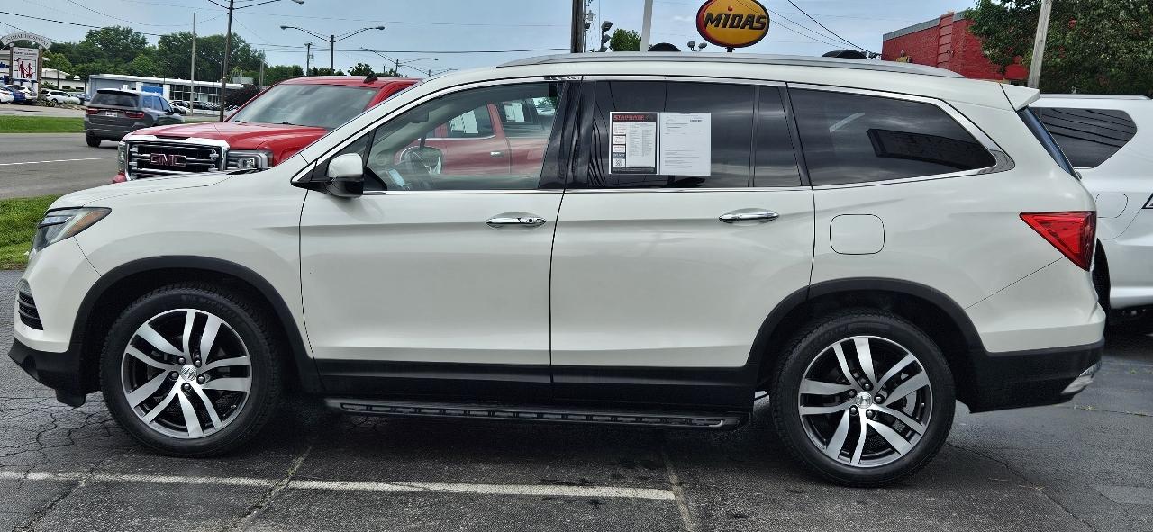 Honda Pilot 2WD 4dr Touring w/RES & Navi 2016