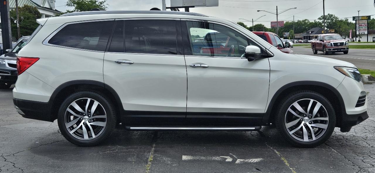 Honda Pilot 2WD 4dr Touring w/RES & Navi 2016