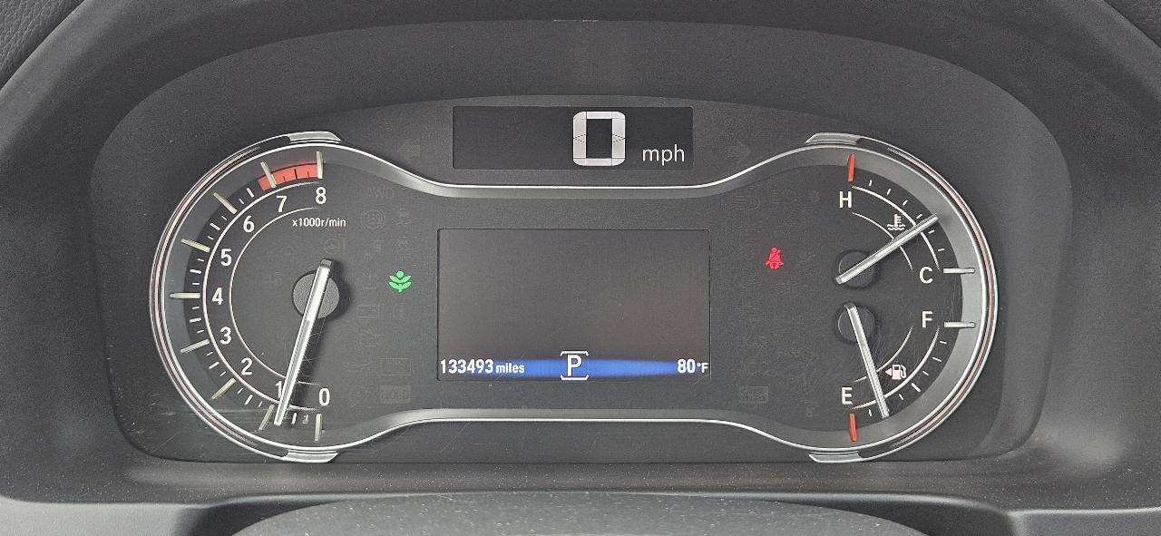 Honda Pilot 2WD 4dr Touring w/RES & Navi 2016