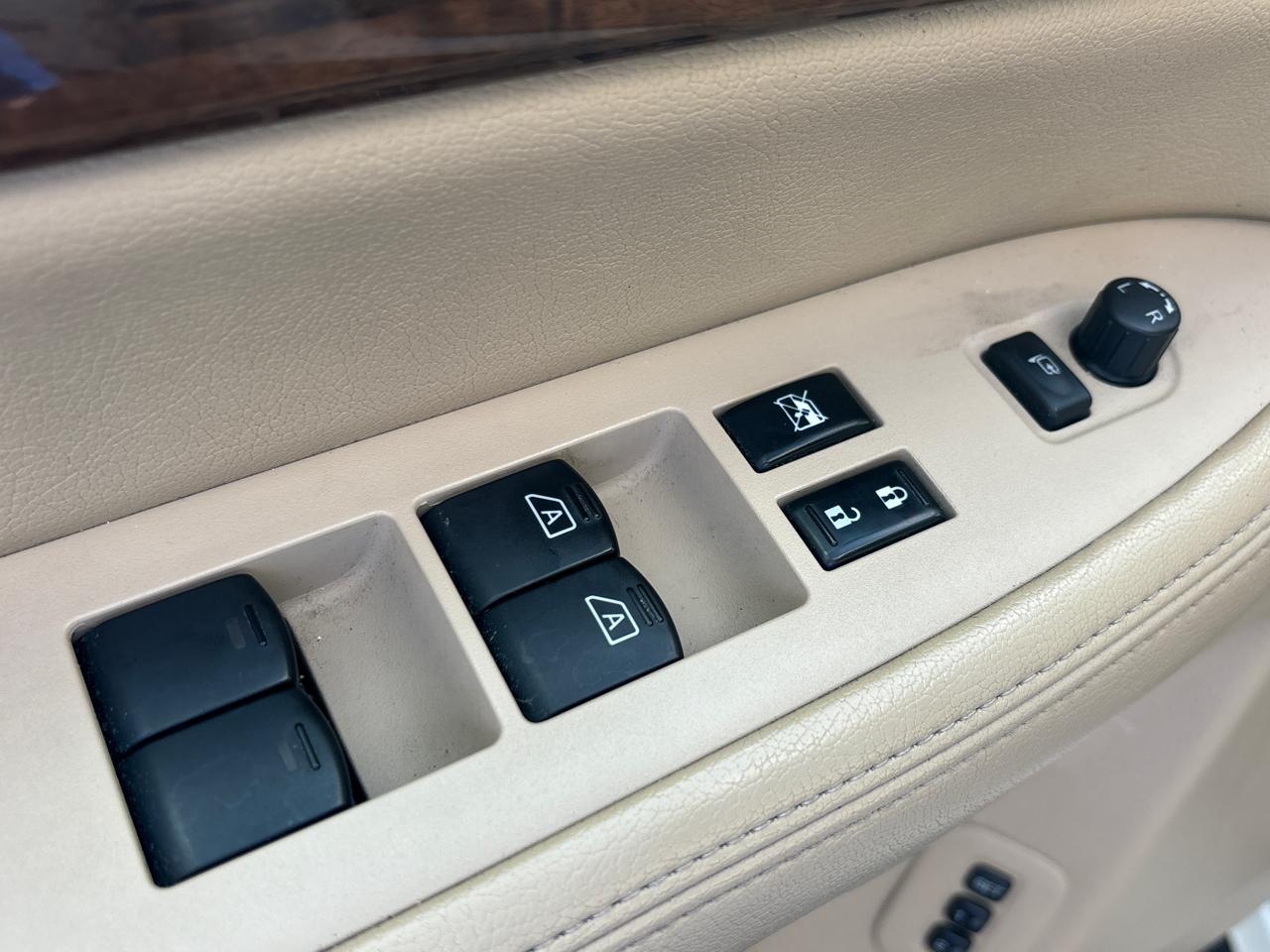 Nissan Armada 4WD 4dr Platinum 2014