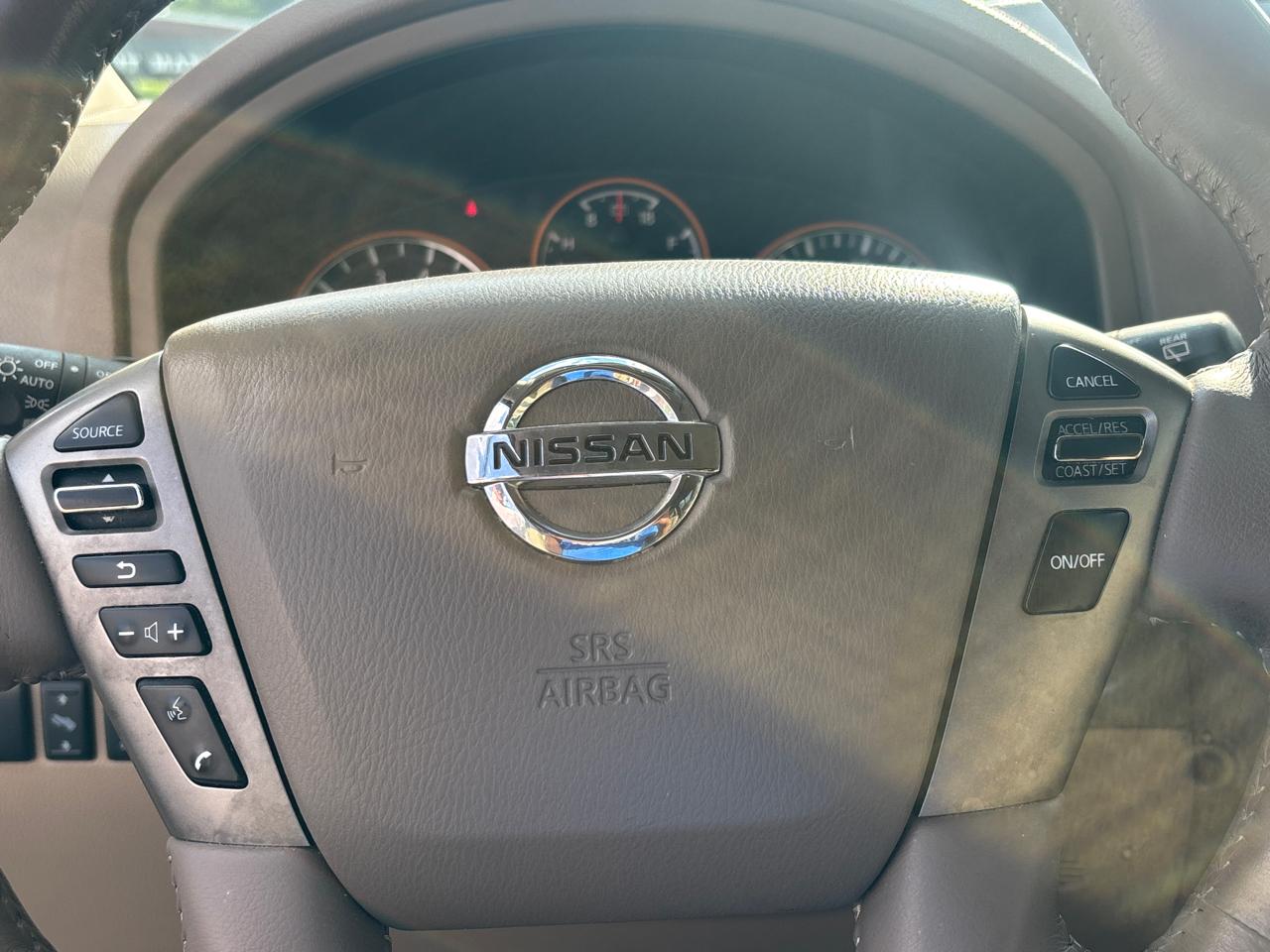 Nissan Armada 4WD 4dr Platinum 2014