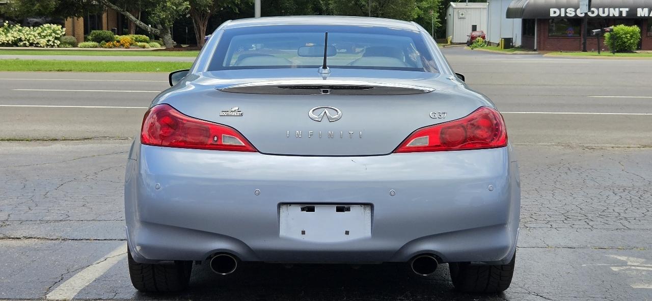 Infiniti G37 Convertible 2dr Base 2012