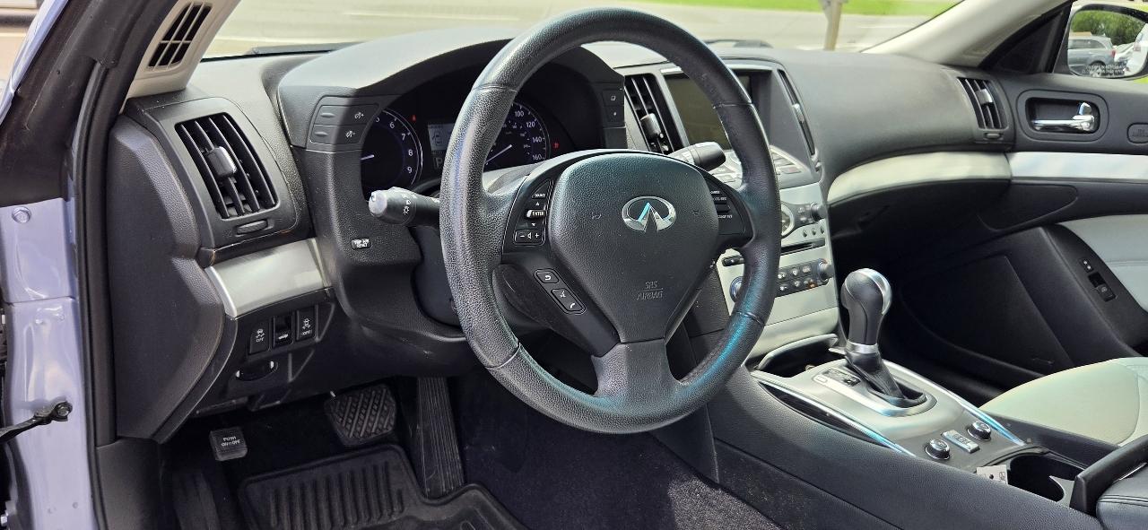 Infiniti G37 Convertible 2dr Base 2012