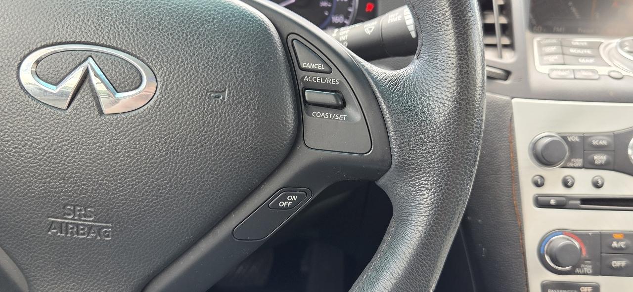 Infiniti G37 Convertible 2dr Base 2012