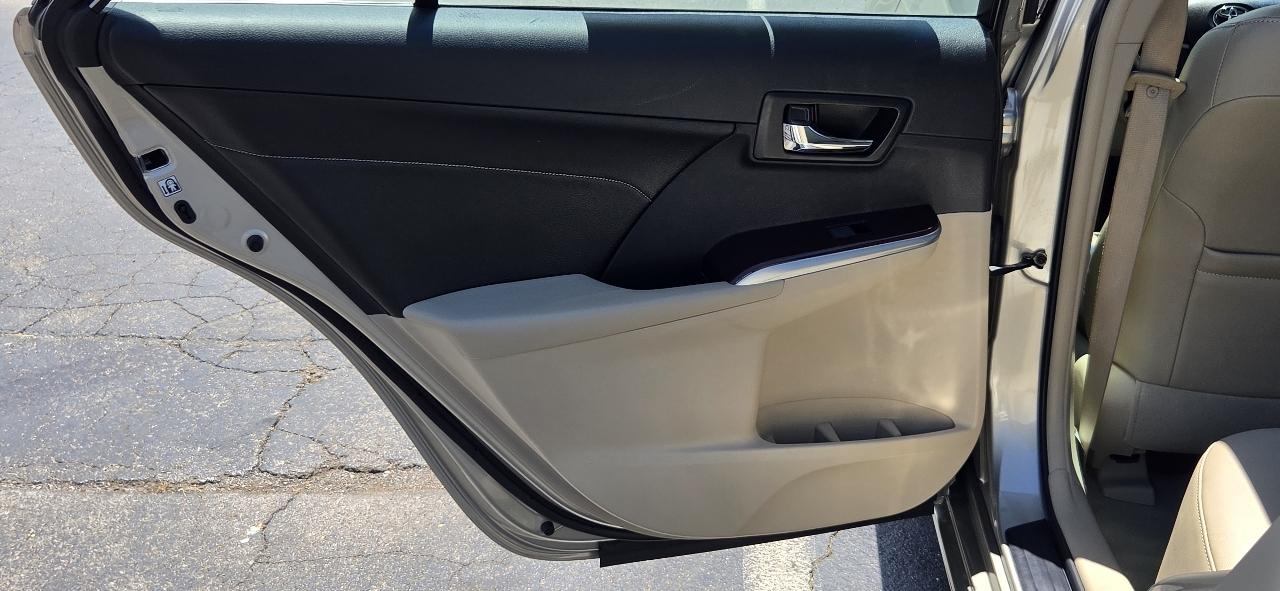 Toyota Camry 4dr Sdn V6 Auto XLE (Natl) 2013