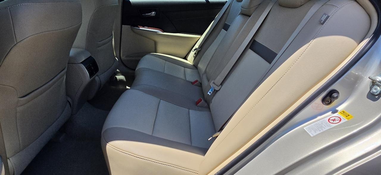 Toyota Camry 4dr Sdn V6 Auto XLE (Natl) 2013