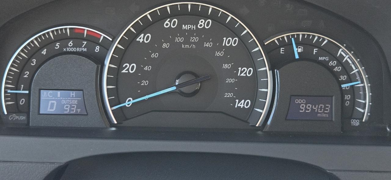 Toyota Camry 4dr Sdn V6 Auto XLE (Natl) 2013