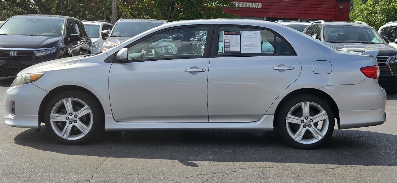 Toyota Corolla 4dr Sdn Auto S (Natl) 2013