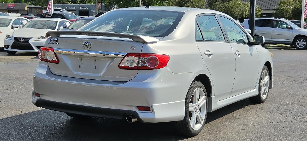 Toyota Corolla 4dr Sdn Auto S (Natl) 2013