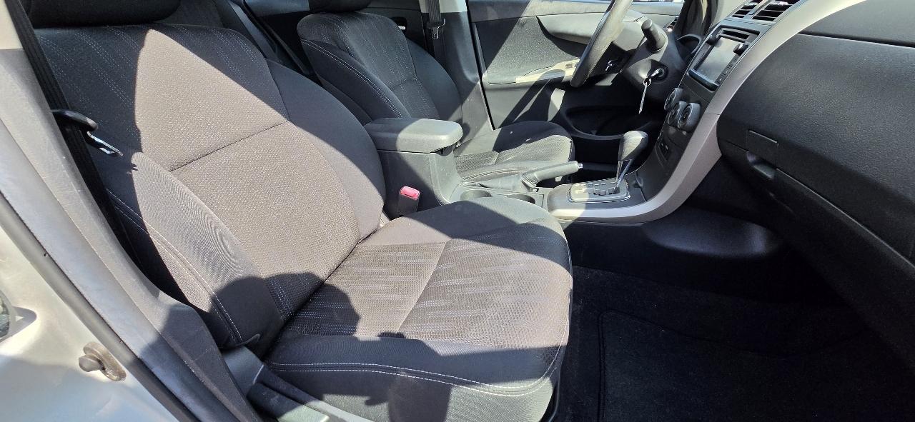 Toyota Corolla 4dr Sdn Auto S (Natl) 2013