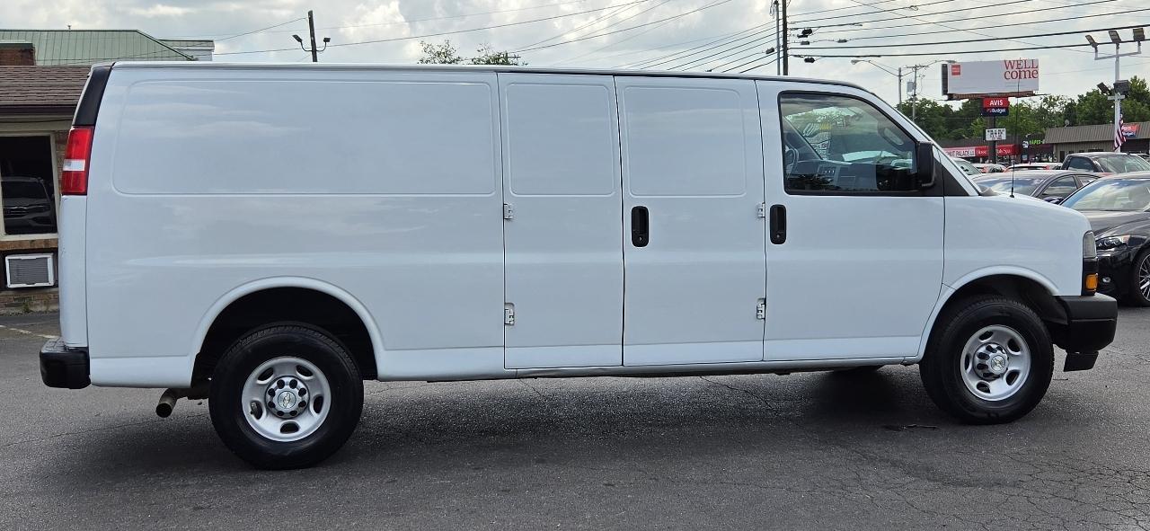 Chevrolet Express Cargo Van RWD 2500 155" 2021