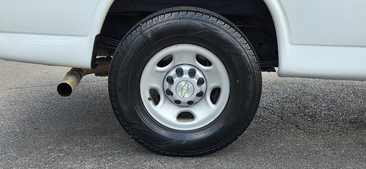 Chevrolet Express Cargo Van RWD 2500 155" 2021