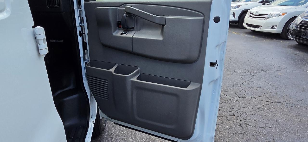 Chevrolet Express Cargo Van RWD 2500 155" 2021
