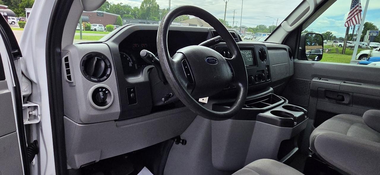 Ford Econoline Cargo Van E-250 Recreational 2014