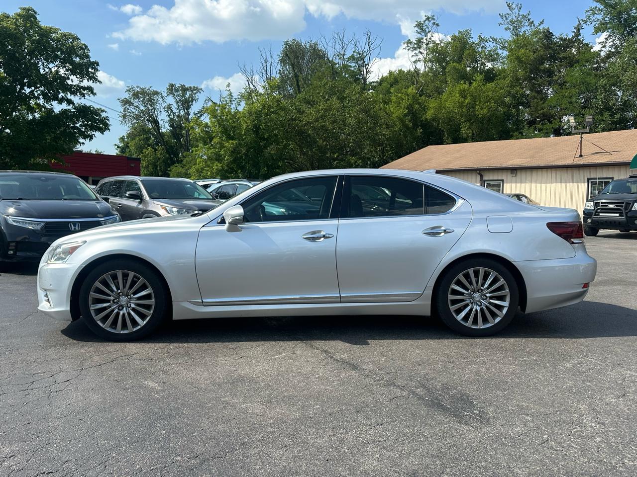 Lexus LS 460 4dr Sdn RWD 2014