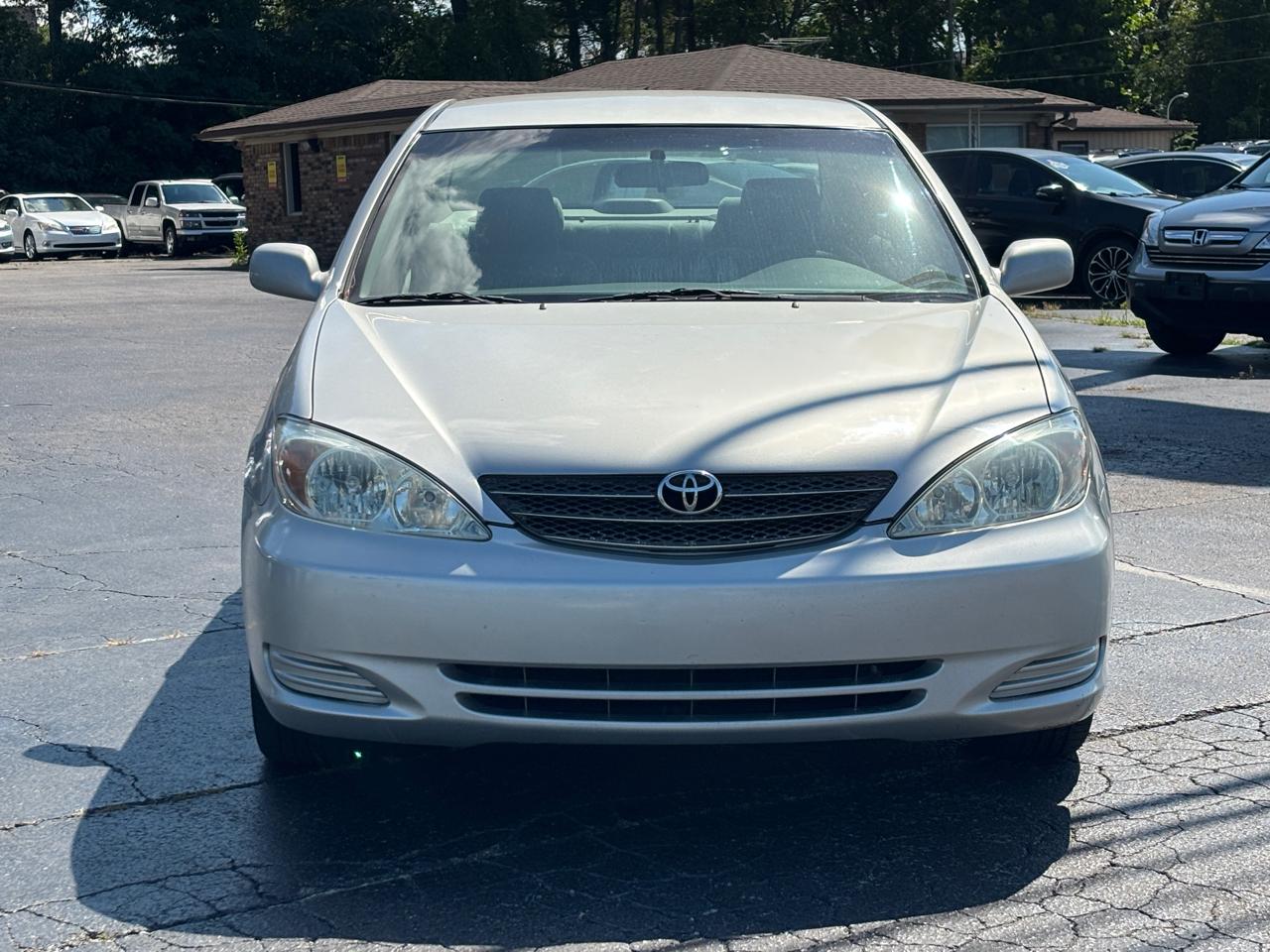 Toyota Camry 4dr Sdn LE Auto (Natl) 2004
