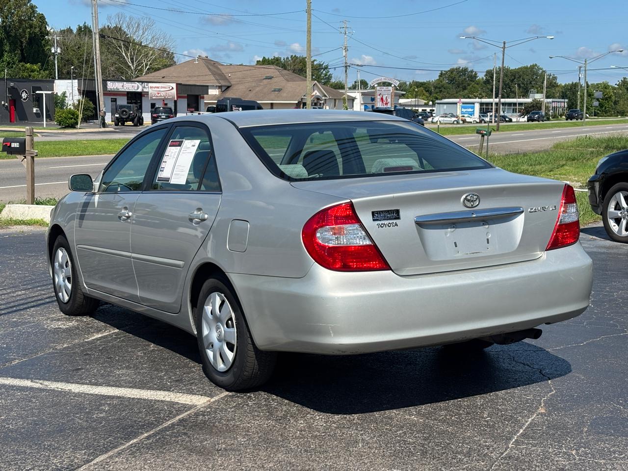 Toyota Camry 4dr Sdn LE Auto (Natl) 2004