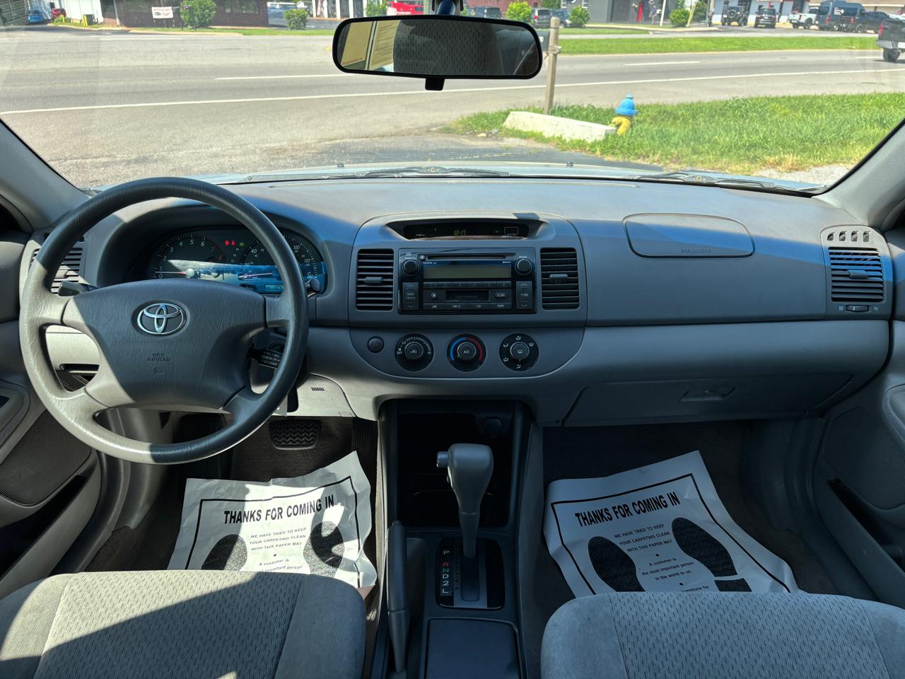 Toyota Camry 4dr Sdn LE Auto (Natl) 2004