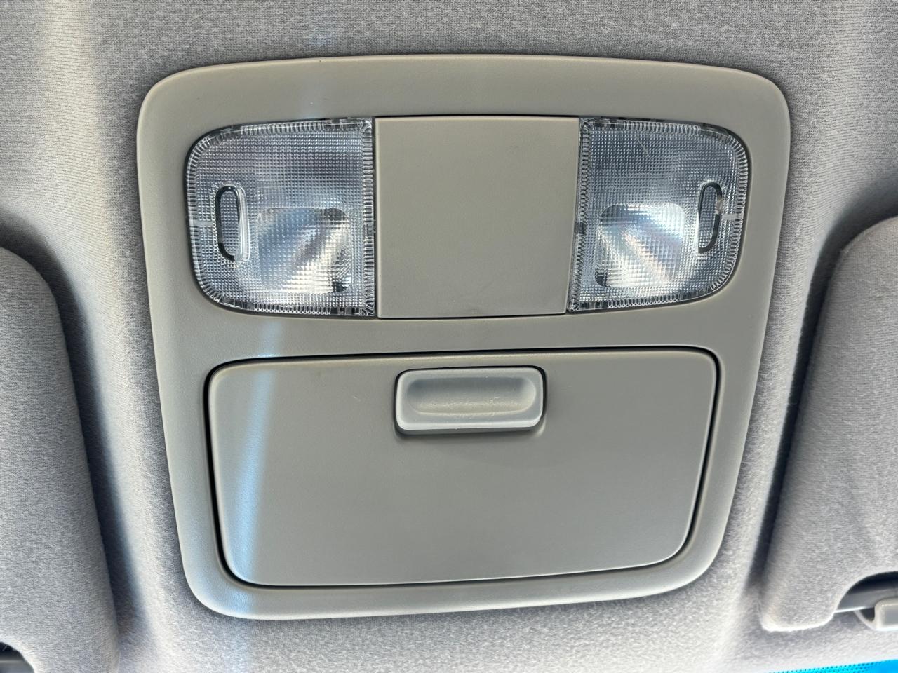 Toyota Camry 4dr Sdn LE Auto (Natl) 2004