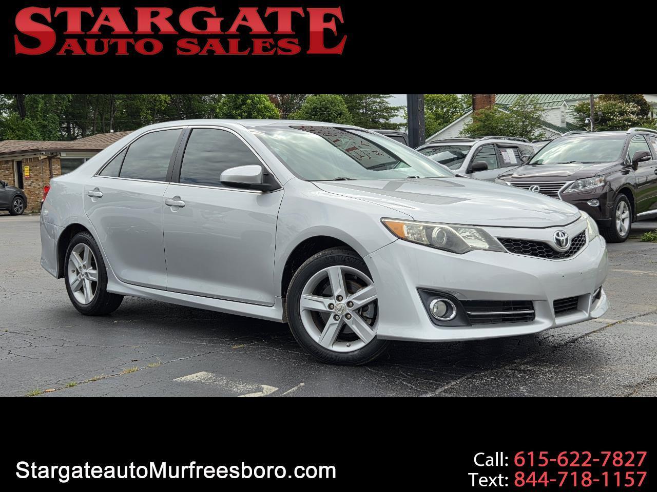Toyota Camry 4dr Sdn I4 Auto SE (Natl) 2012