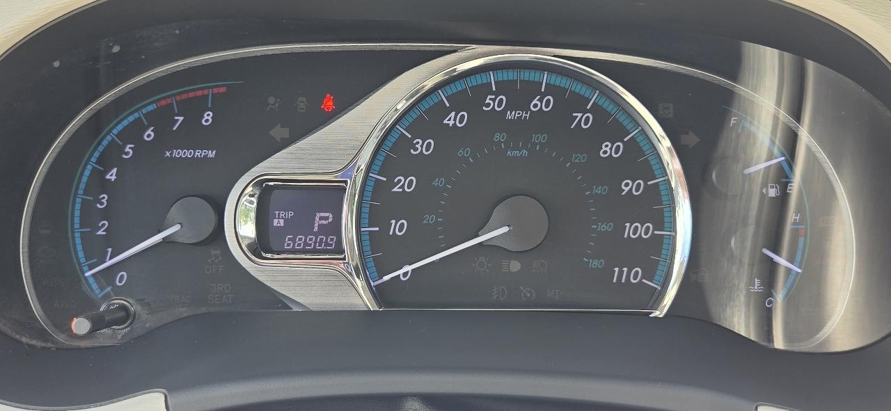 Toyota Sienna 5dr 8-Pass Van V6 XLE FWD (Natl) 2014