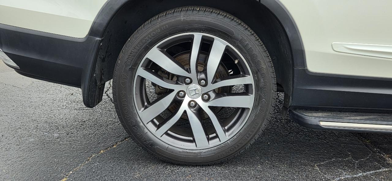 Honda Pilot AWD 4dr Elite w/RES & Navi 2016