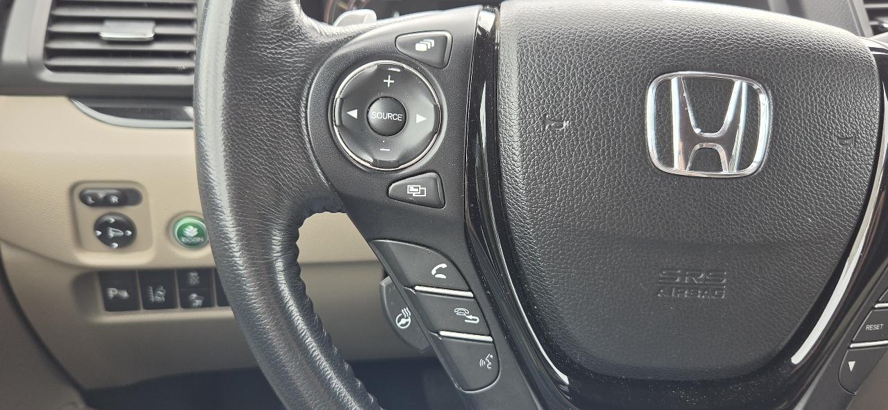 Honda Pilot AWD 4dr Elite w/RES & Navi 2016