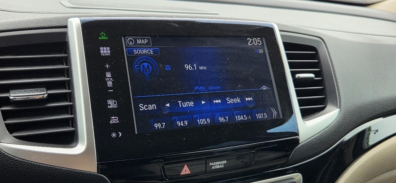 Honda Pilot AWD 4dr Elite w/RES & Navi 2016