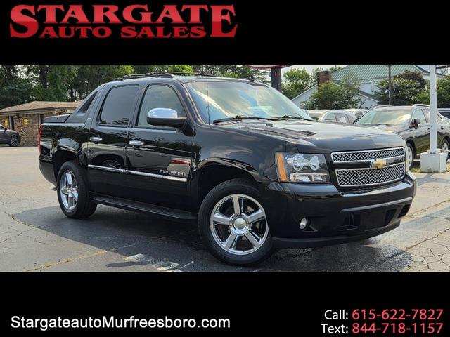 Black 2011 Chevrolet Avalanche Pickup Truck 4X2 Automatic