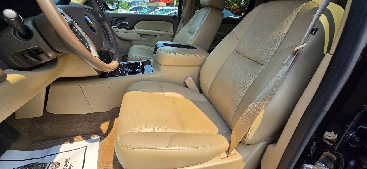 Chevrolet Avalanche 2WD Crew Cab LTZ 2011