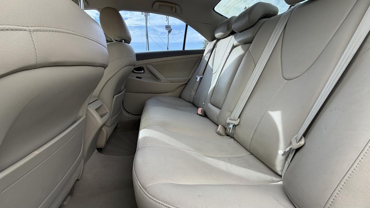 Toyota Camry 4dr Sdn I4 Auto LE (Natl) 2007