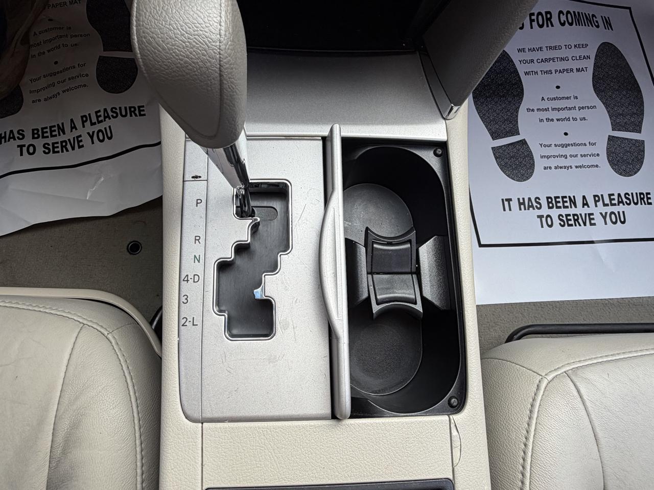 Toyota Camry 4dr Sdn I4 Auto LE (Natl) 2007