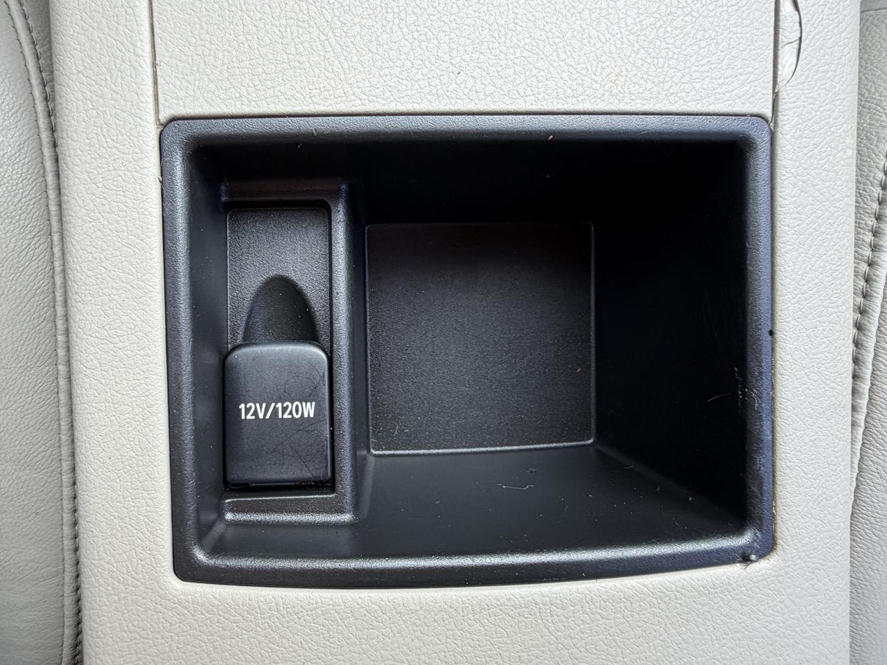 Toyota Camry 4dr Sdn I4 Auto LE (Natl) 2007
