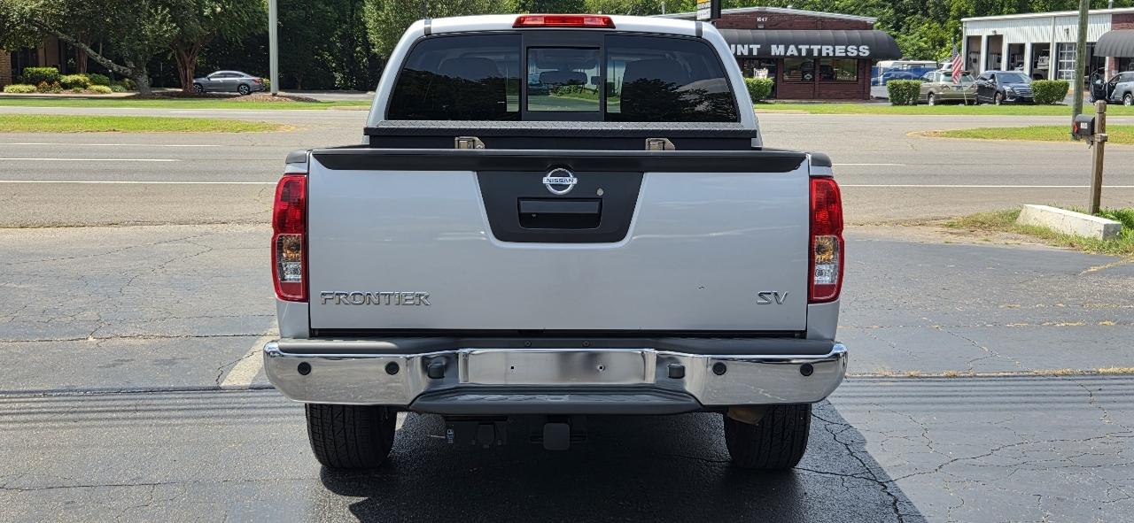 Nissan Frontier 2WD Crew Cab SWB Auto SV 2016
