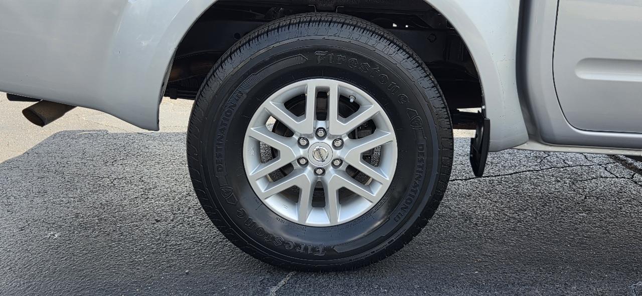 Nissan Frontier 2WD Crew Cab SWB Auto SV 2016