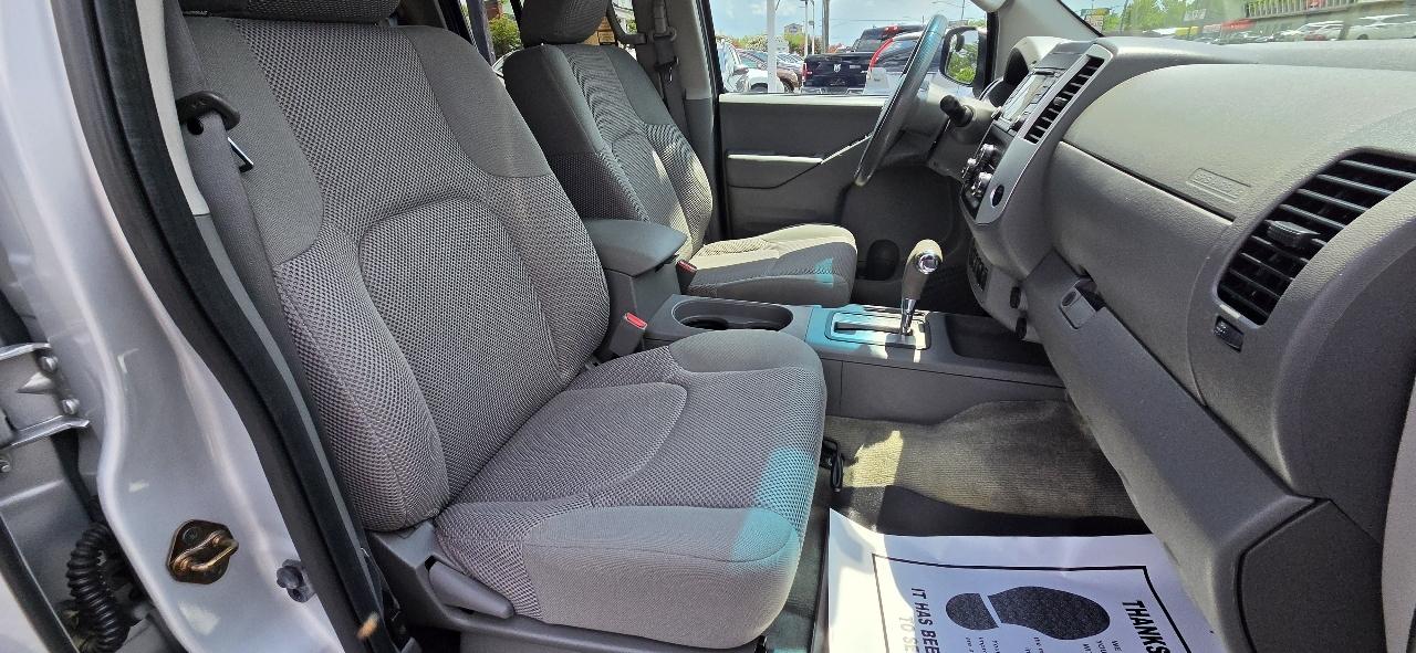 Nissan Frontier 2WD Crew Cab SWB Auto SV 2016