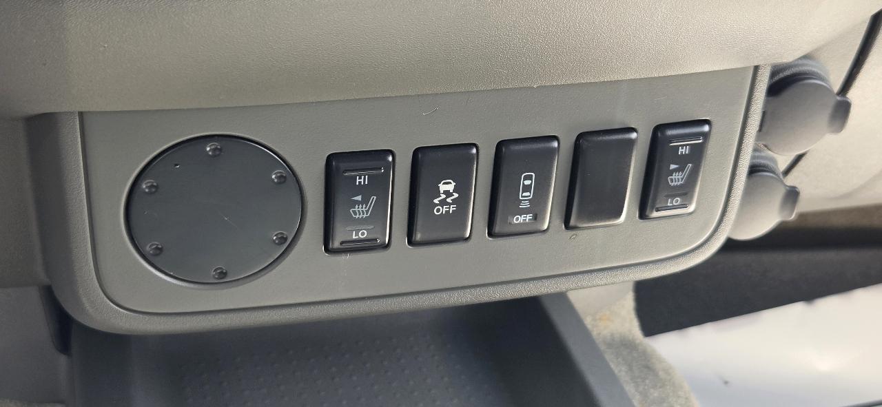 Nissan Frontier 2WD Crew Cab SWB Auto SV 2016