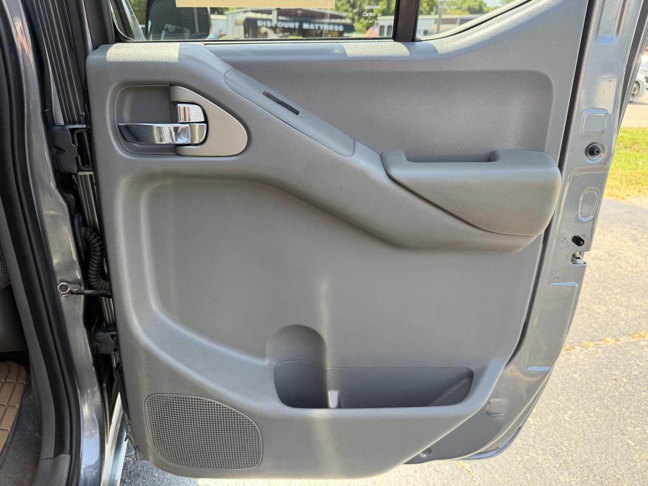 Nissan Frontier Crew Cab 4x4 SV Auto 2019