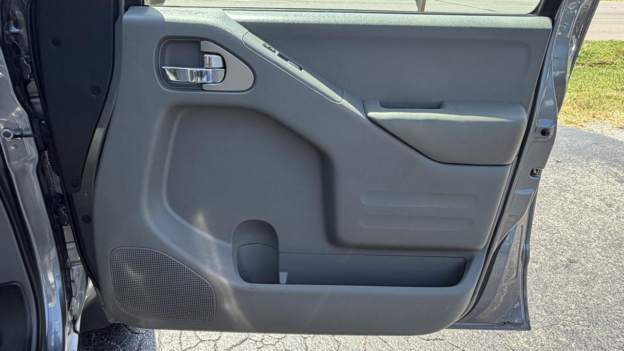 Nissan Frontier Crew Cab 4x4 SV Auto 2019