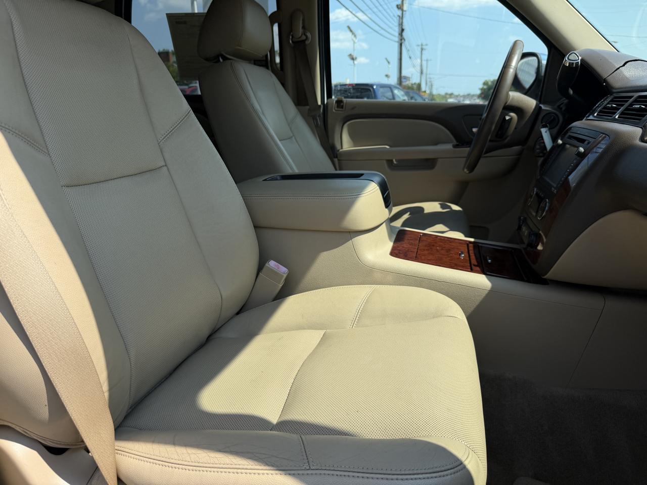 Chevrolet Tahoe 2WD 4dr 1500 LTZ 2013
