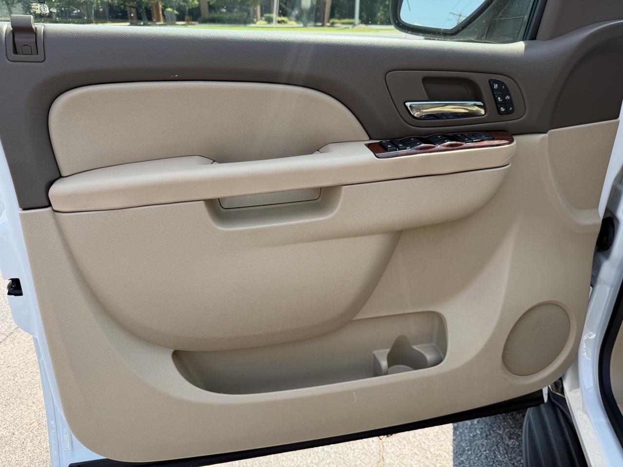 Chevrolet Tahoe 2WD 4dr 1500 LTZ 2013