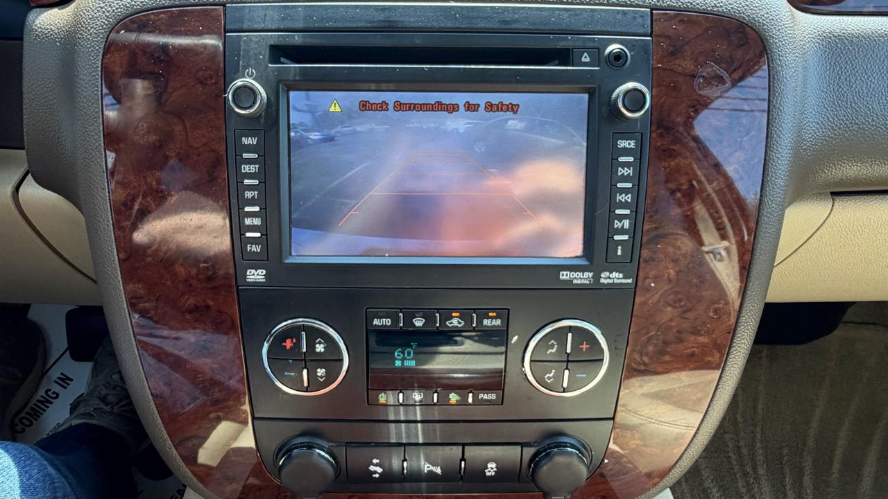 Chevrolet Tahoe 2WD 4dr 1500 LTZ 2013