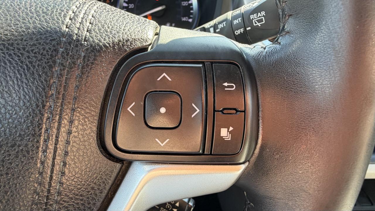 Toyota Highlander FWD 4dr V6 XLE (Natl) 2015